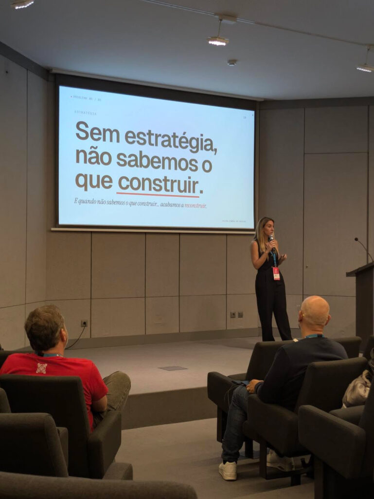 Filipa Simões de Freitas a apresentar no WordCamp Portugal 2026, no Porto