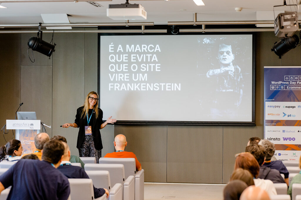 Filipa Simões de Freitas a apresentar no WordPress Day for Ecommerce, no Porto